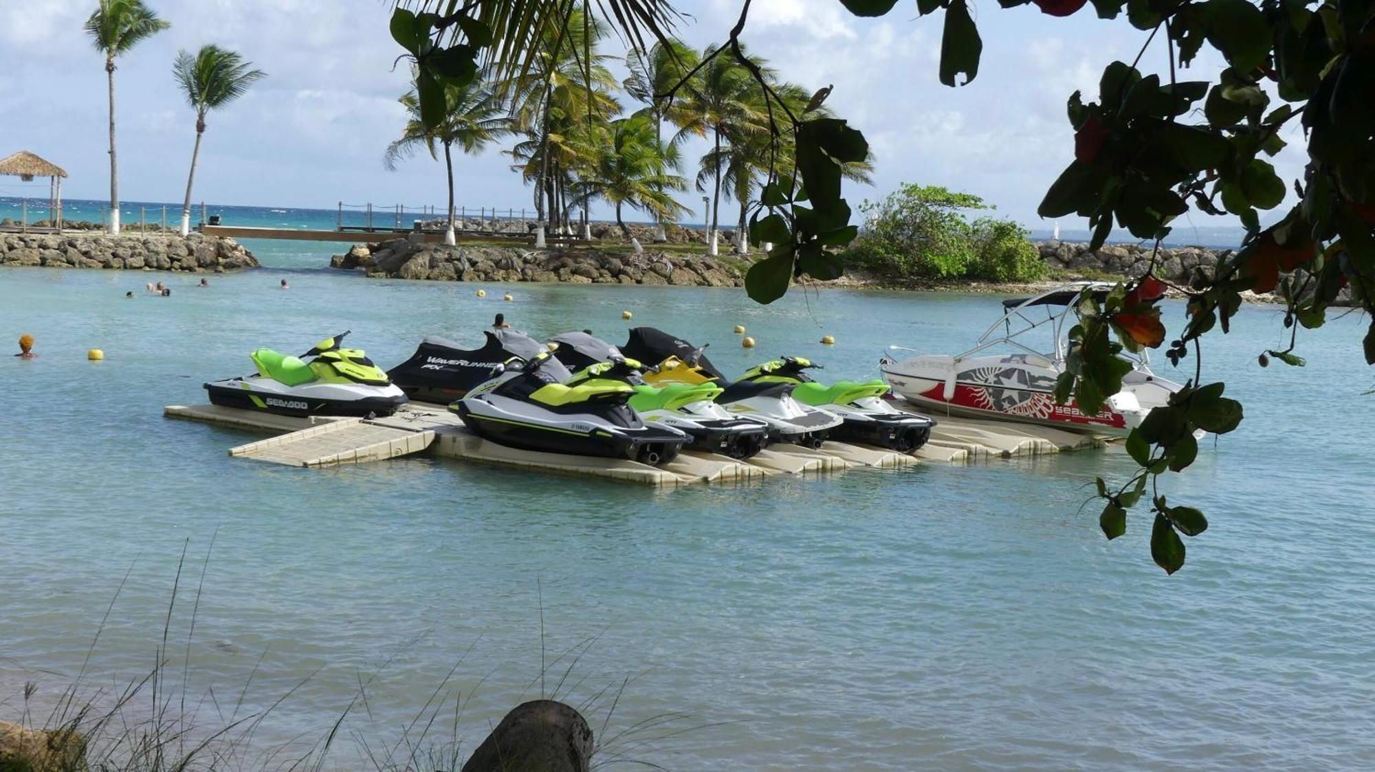 Appartement T3 Marisol les pieds dans l’eau à Le Gosier  Extérieur photo
