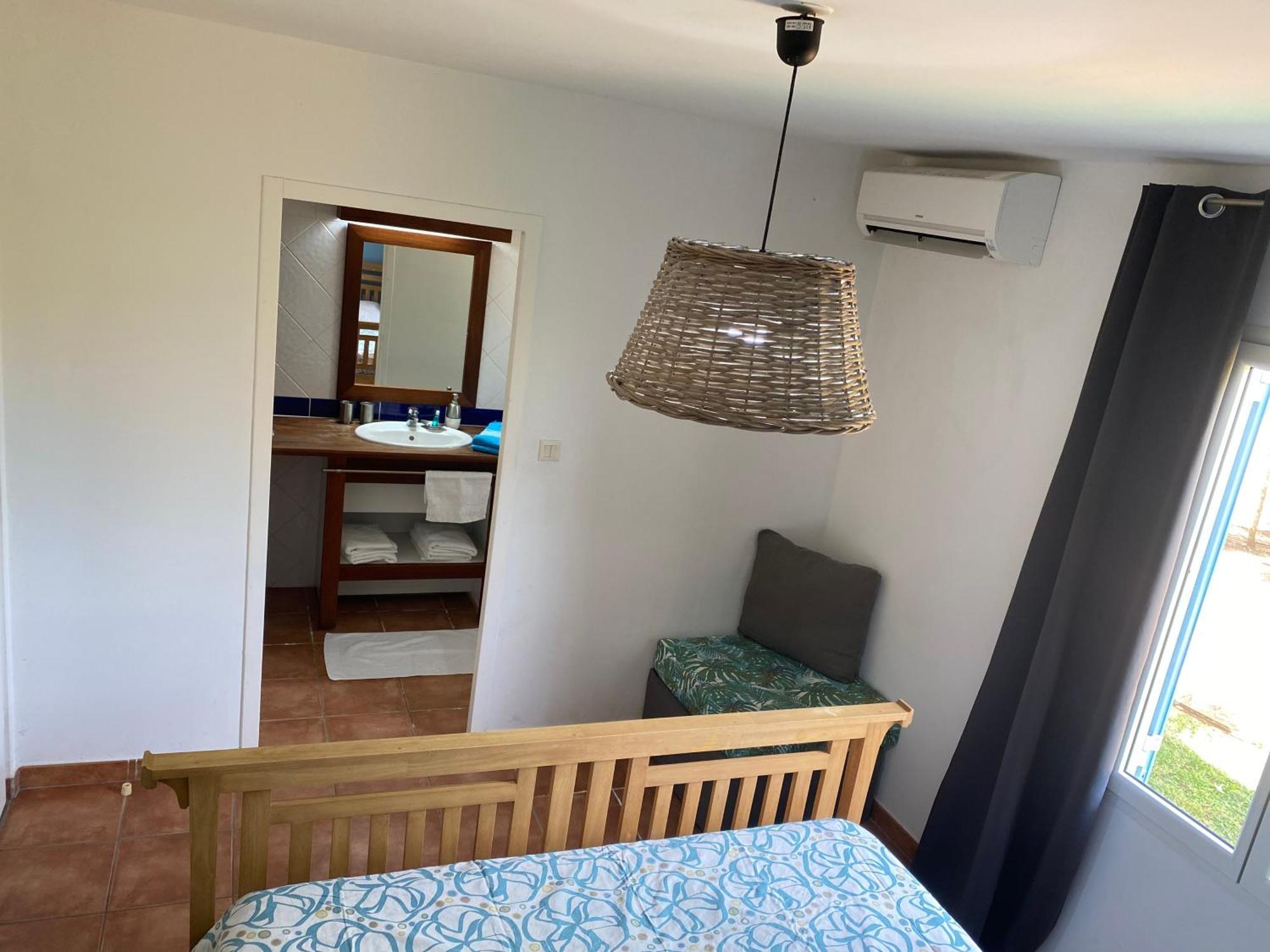 Appartement T3 Marisol les pieds dans l’eau à Le Gosier  Extérieur photo